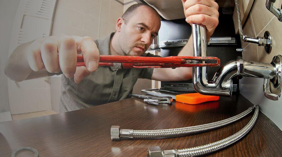 Expert burst pipe repair services in Tarzana, CA